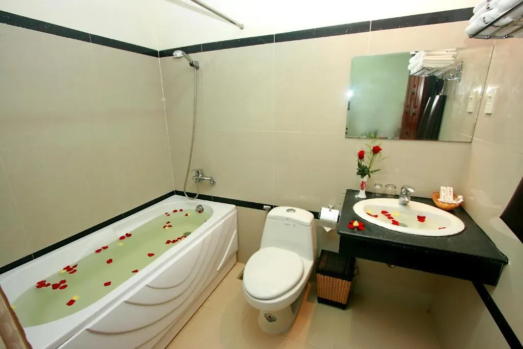 Galaxy Hotel - Ngan Ha Nha Trang