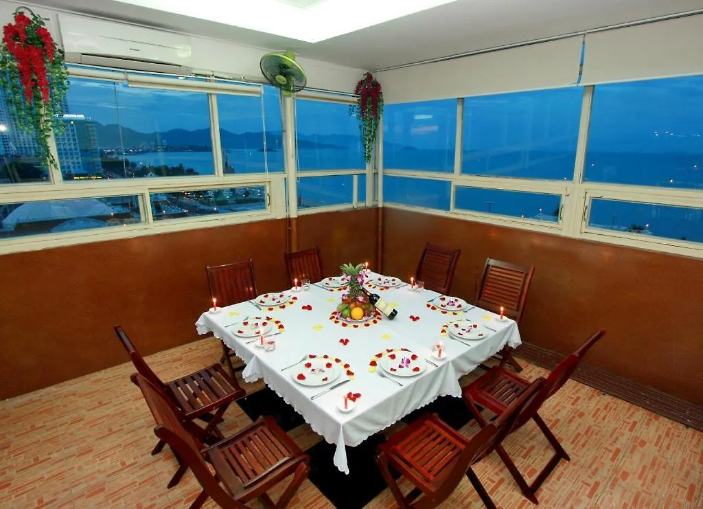 Galaxy Hotel - Ngan Ha Nha Trang