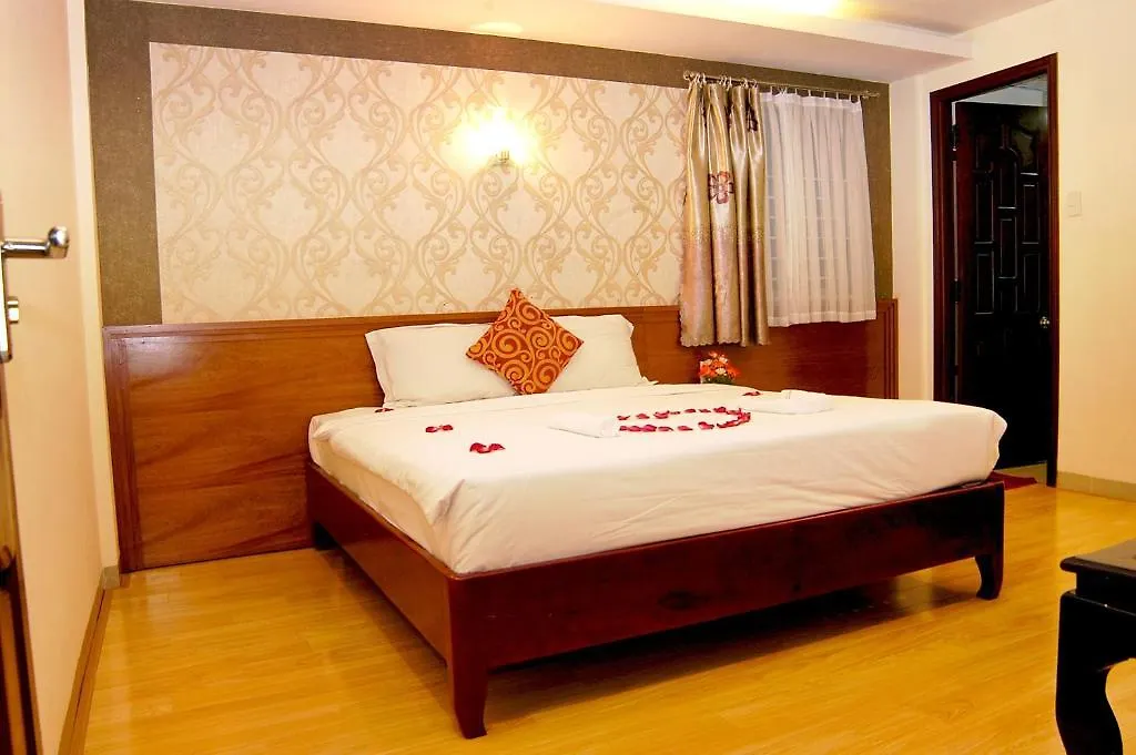 Galaxy Hotel - Ngan Ha Nha Trang Vietnam